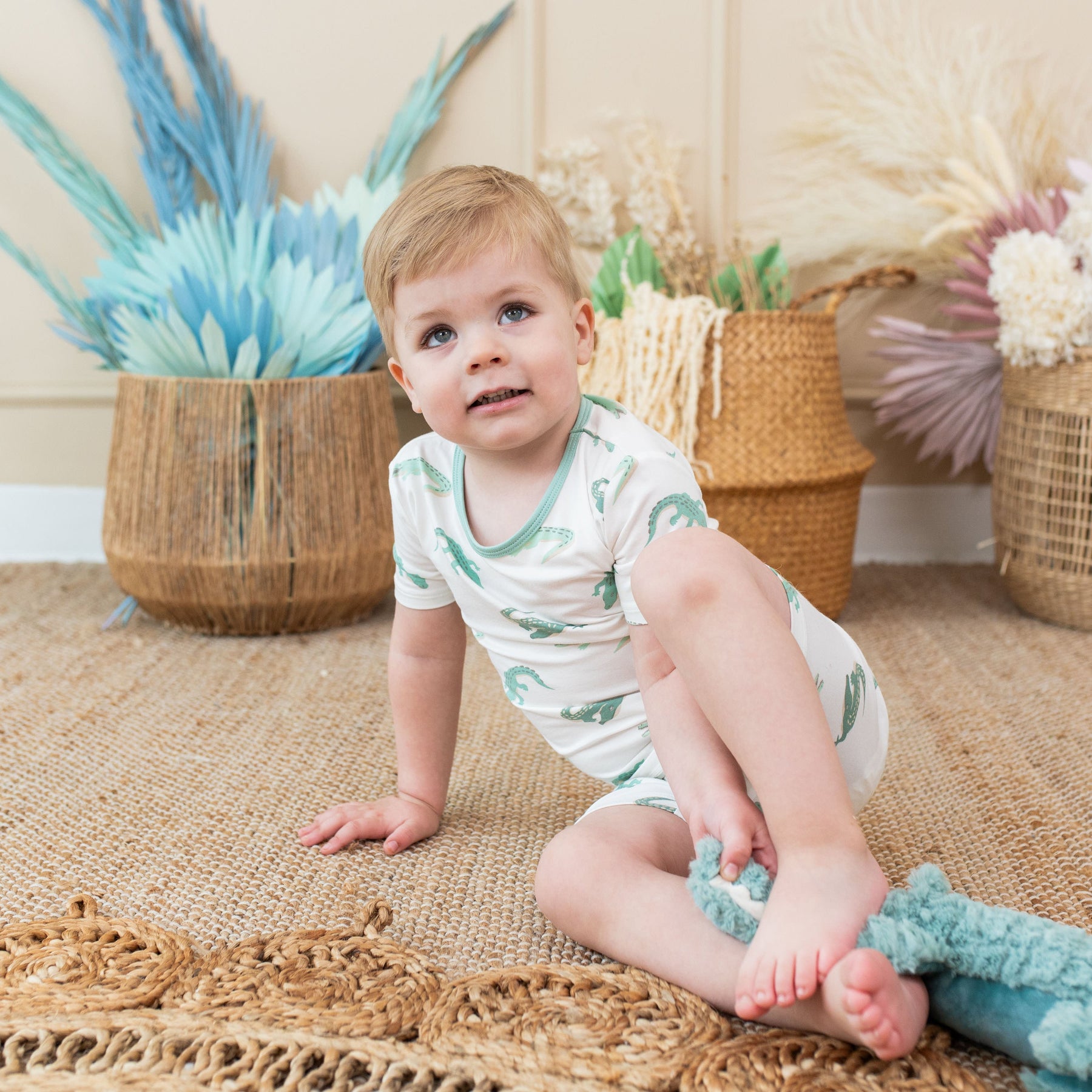 Short Sleeve Pyjamas in Crocodile