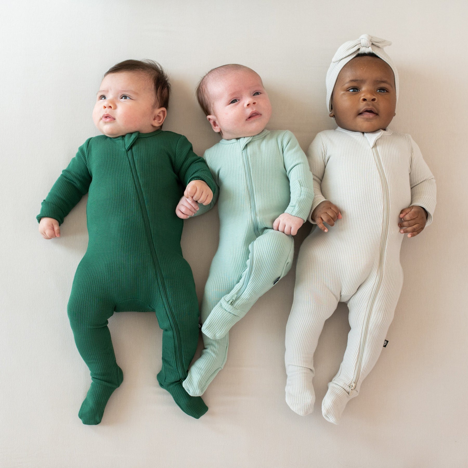 Ribbed Zippered Sleepsuit in Oat