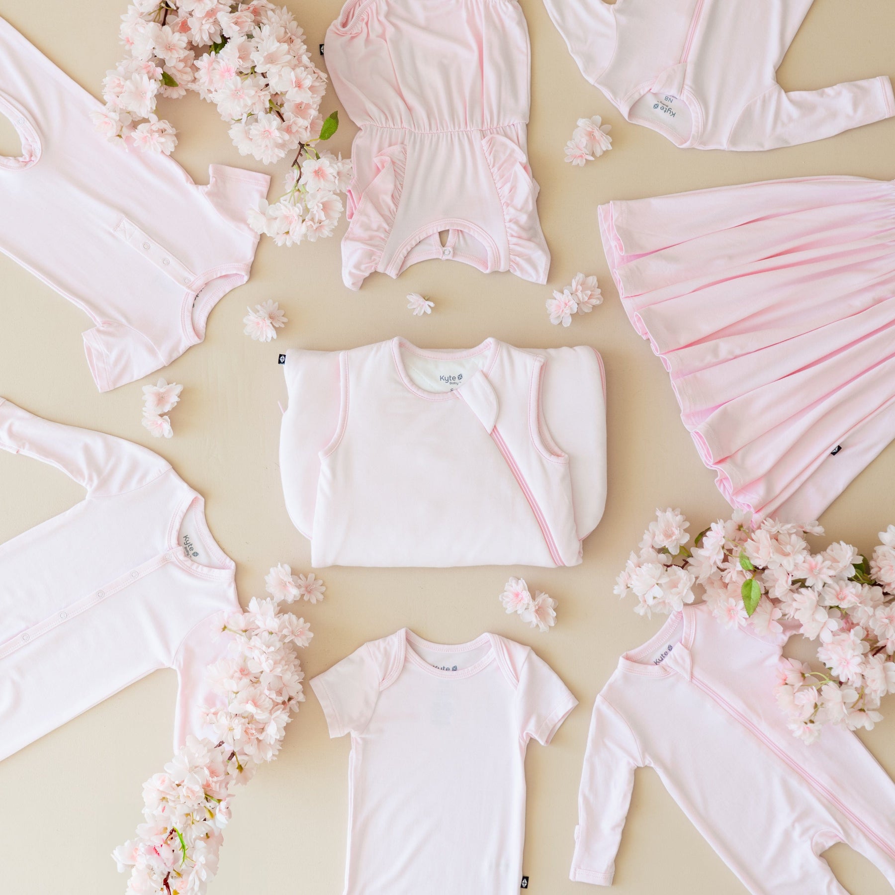 Kyte Baby Short Sleeve Bodysuits Bodysuit in Sakura