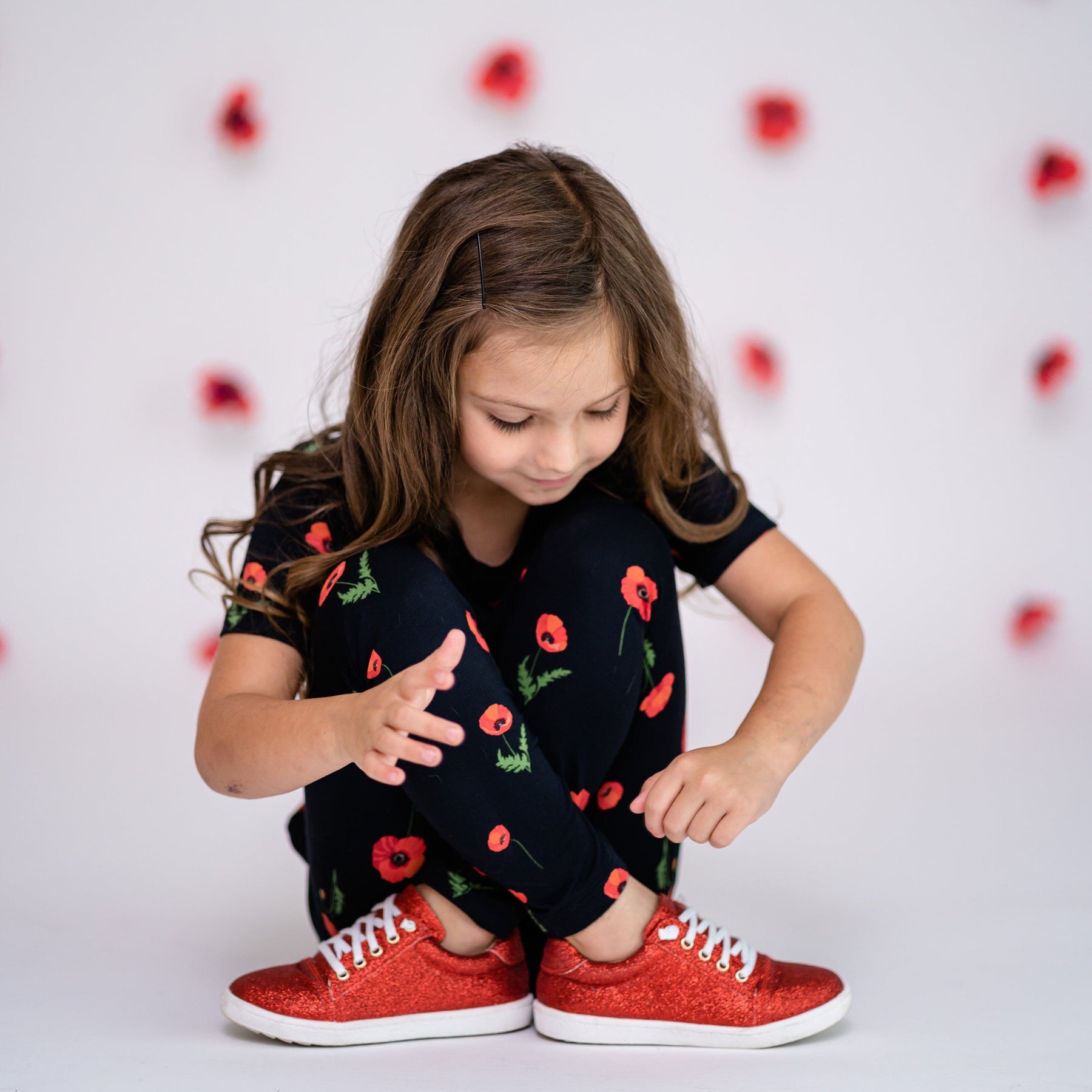 Kyte Baby Short Sleeve Toddler Unisex Tee Toddler Crew Neck Tee in Midnight Poppies